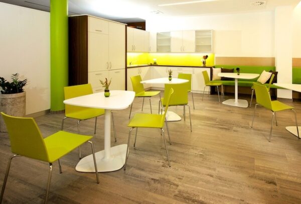 Cafe, Bistro Macao Tische in weiss