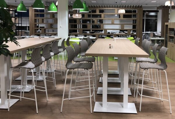 Kantinenhocker UH5 mit Kunststoffschalensitz, Vierfußgestell aus Stahl oder Holz