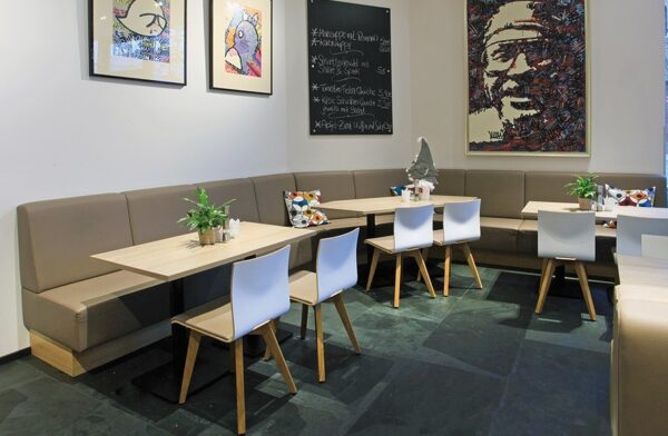 Ergonomischer Schalenstuhl AL117, Massivholz mit Sitzpolster